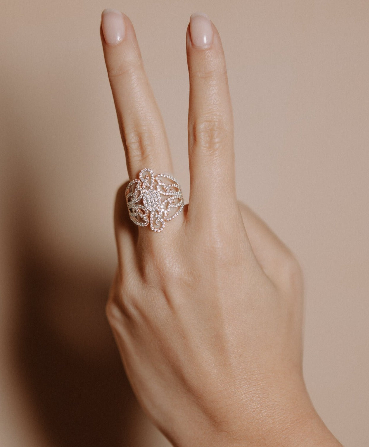 O! Jewelry Spirito Ring | OR-5899 – made in Antwerp with 18k gold and ethically sourced diamonds.
