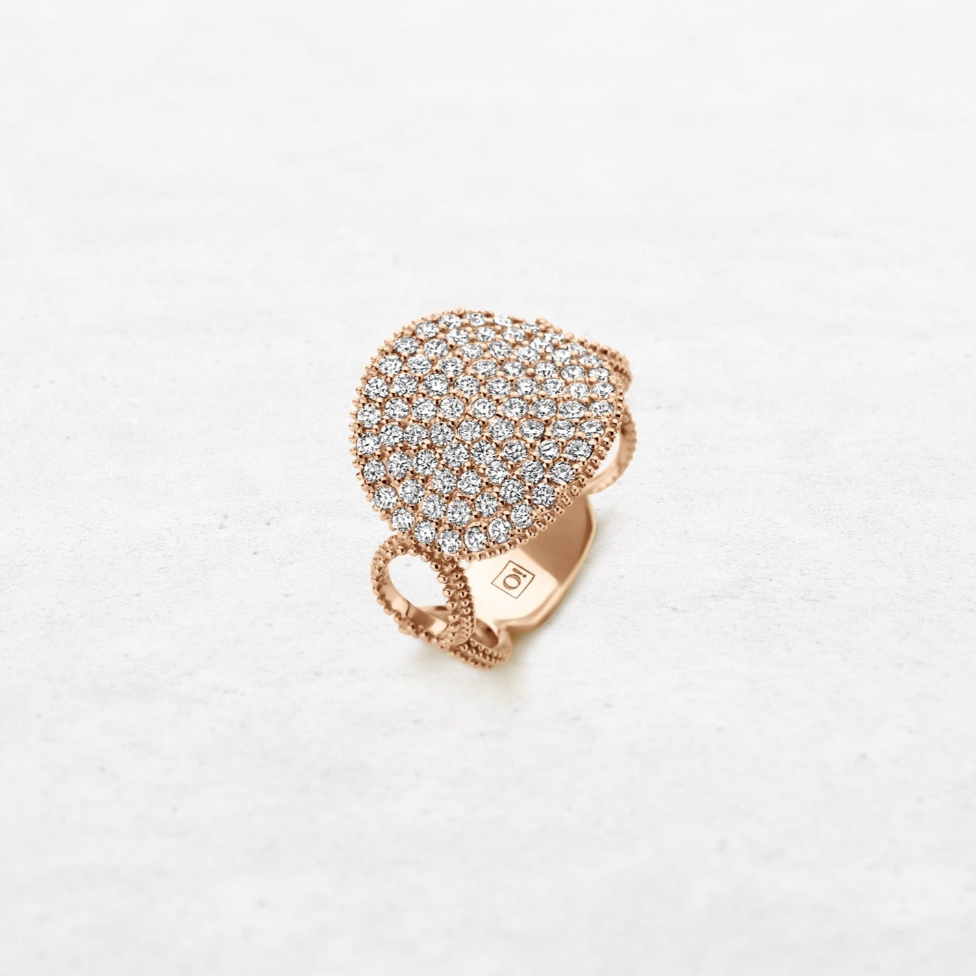 O! Jewelry Escapade Luminous | OR-5690D – made in Antwerp with 18k gold and ethically sourced diamonds.