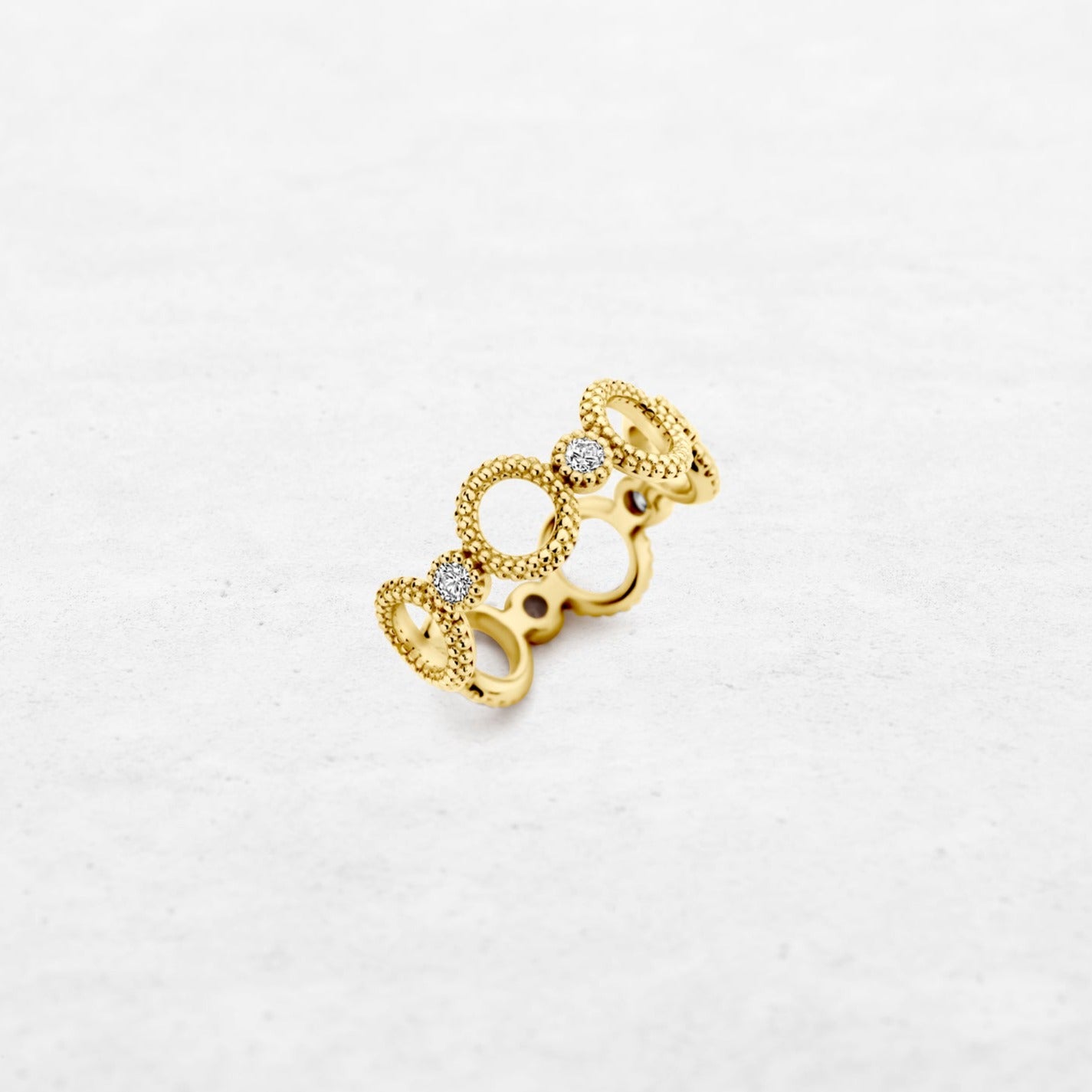 Affinity Single | OR-8145 with ethically sourced natural diamonds in 18k gold, handcrafted in Antwerp.