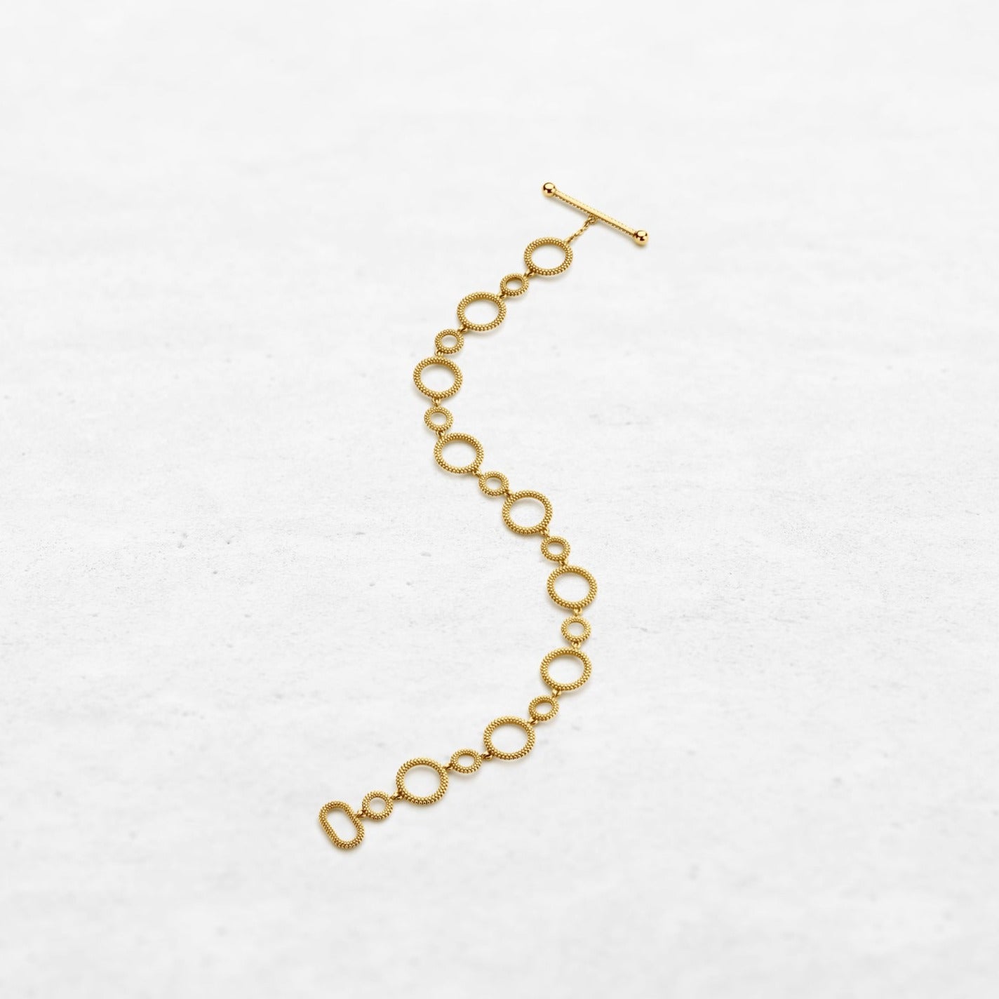 Sphere Switch | OB-5790 in 18k gold, made by O! Jewelry in Antwerp, Belgium.