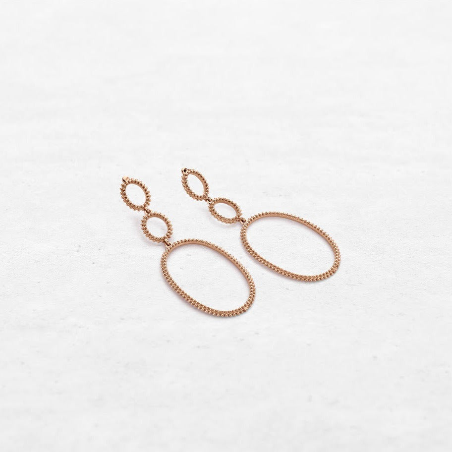 O! Jewelry Ellipse Earrings | OE-8591 – solid 18k gold, made in Belgium.