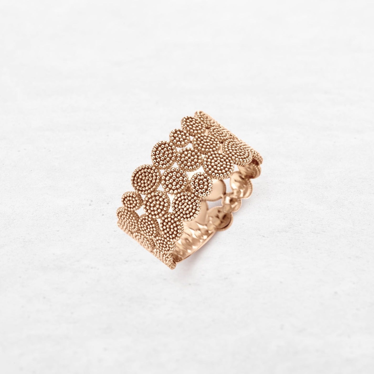 Blend Ring | OR-8162B in 18k gold, made by O! Jewelry in Antwerp, Belgium.