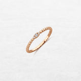 Timeless Leaf Ring | OR-6033 with natural diamonds and 18k gold, responsibly made in Antwerp.