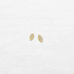 O! Jewelry Leaf Earring | OE-6031 – made in Antwerp with 18k gold and ethically sourced diamonds.