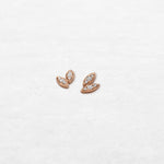 Leaf Earring | OE-6031 with ethically sourced natural diamonds in 18k gold, handcrafted in Antwerp.