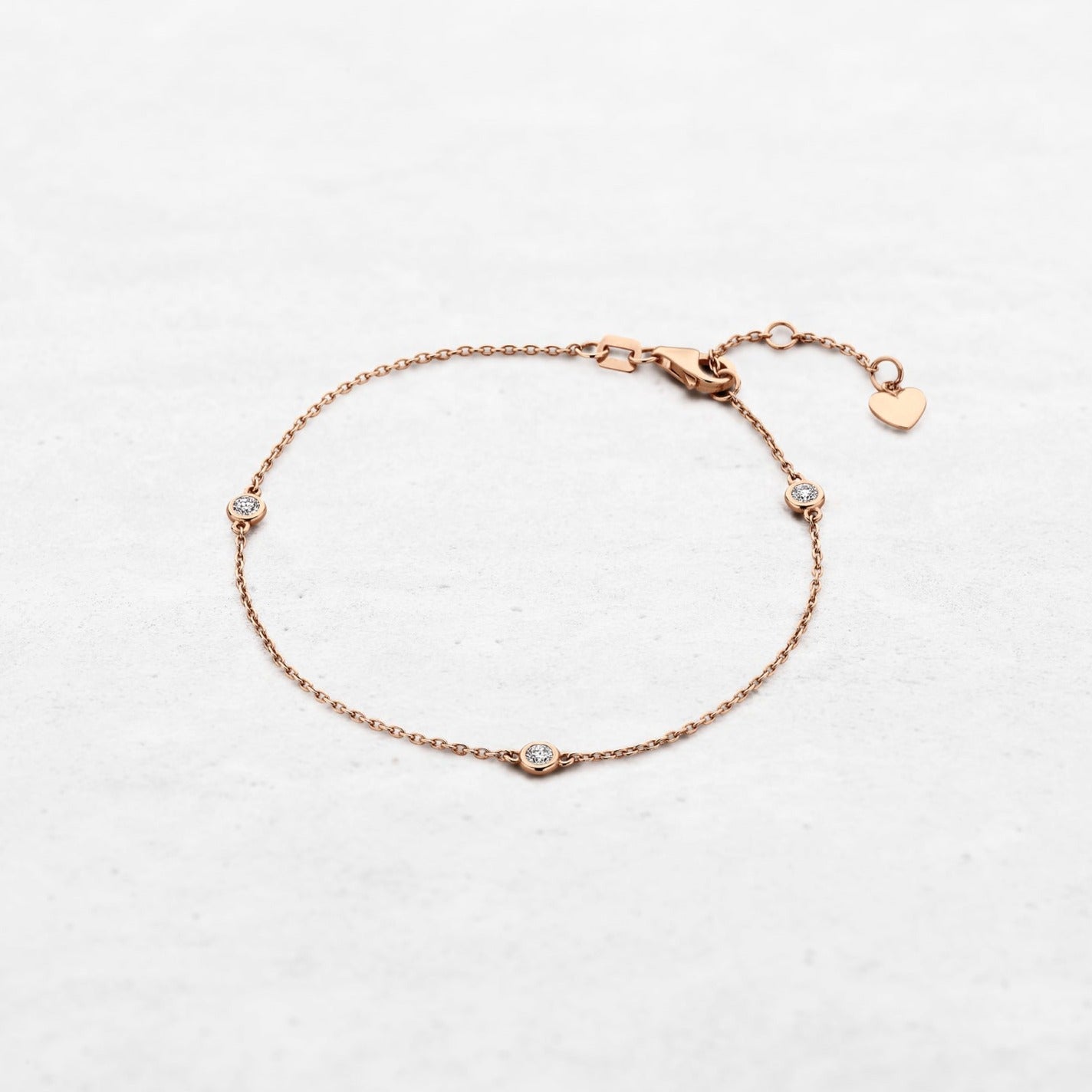 Triad Bracelet | OB-5164 with ethically sourced natural diamonds in 18k gold, handcrafted in Antwerp.