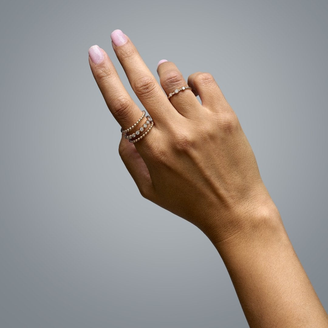 Luxury Flux Ring Three | YT226092YA in 18-karat gold with hand-set natural diamonds, designed in Belgium.