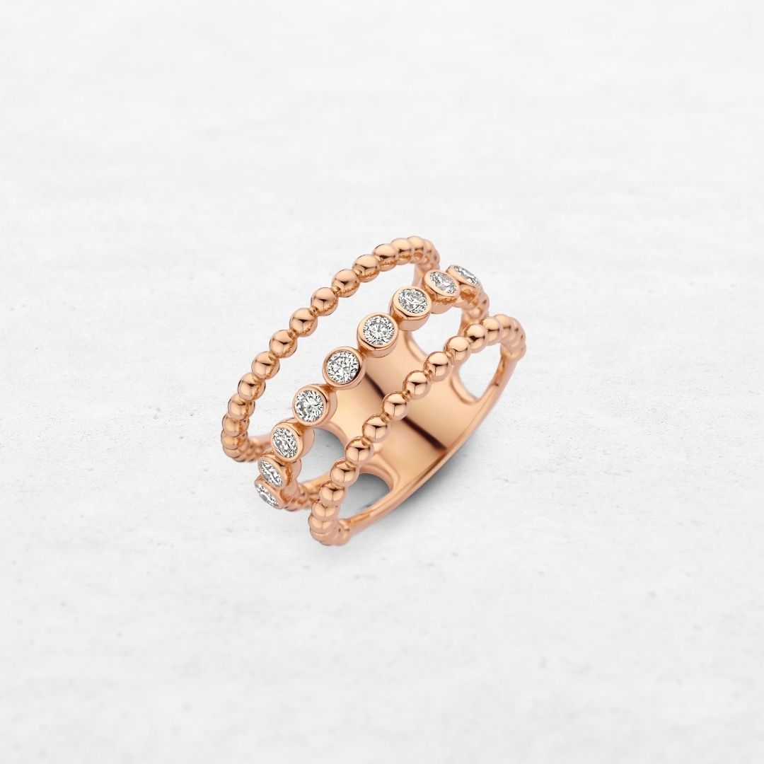 O! Jewelry Indigo Ring | YK219314YA – made in Antwerp with 18k gold and ethically sourced diamonds.