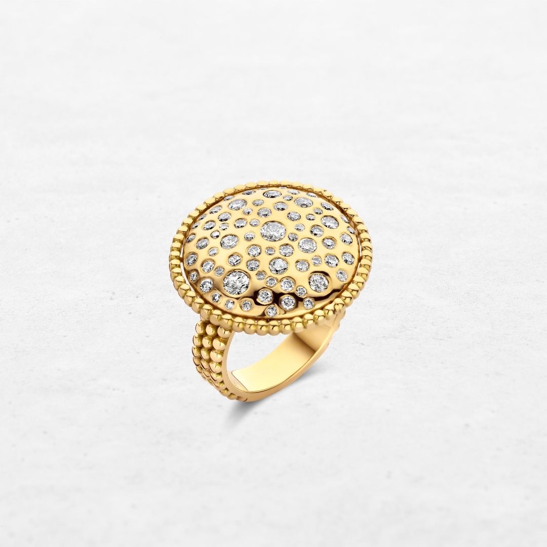 Timeless Plateau Prism Ring | OR-4113BR1 with natural diamonds and 18k gold, responsibly made in Antwerp.