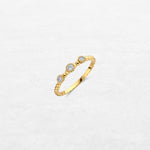 O! Jewelry Flux Ring Three | YT226092YA – made in Antwerp with 18k gold and ethically sourced diamonds.