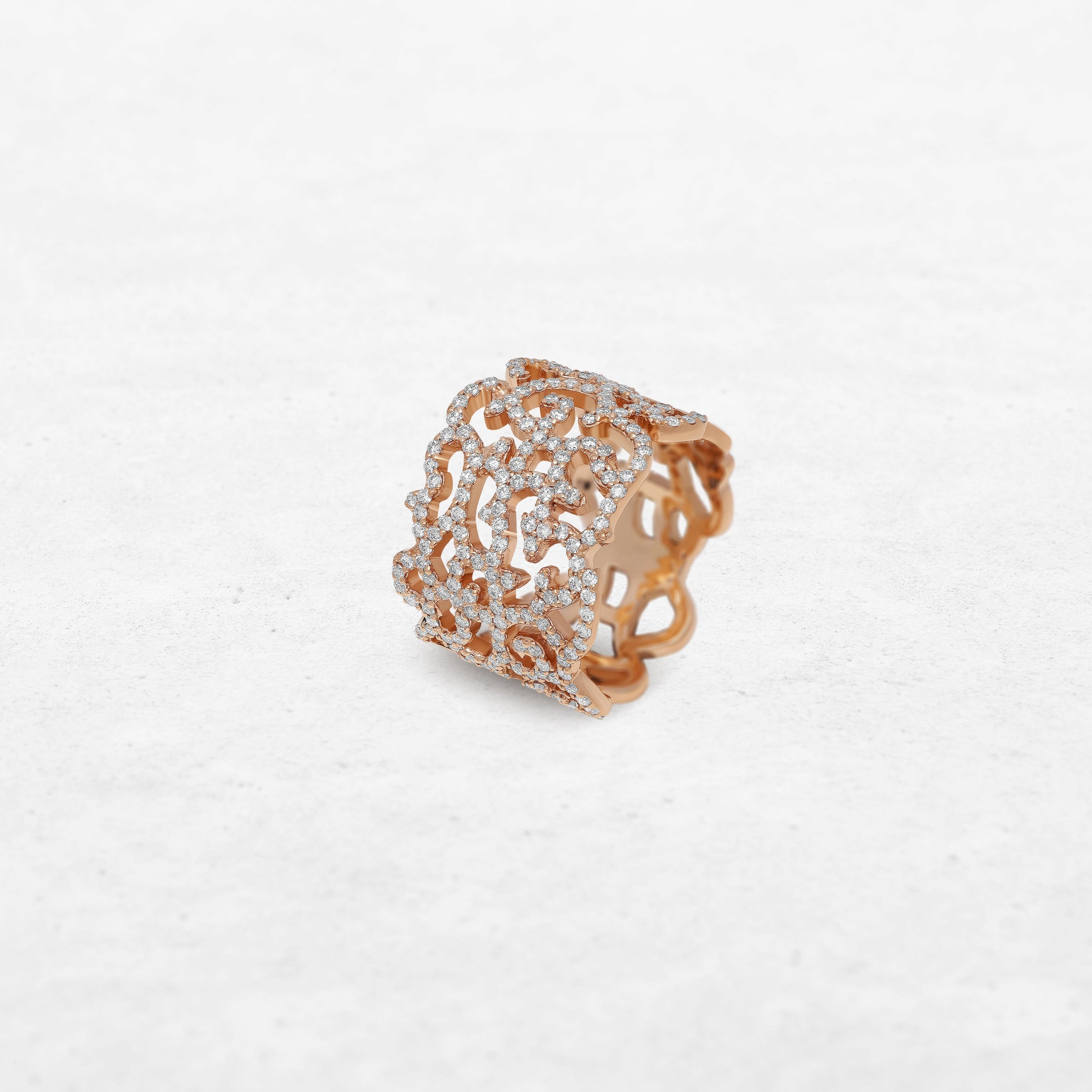 Timeless Divine Ring | OR-5687R with natural diamonds and 18k gold, responsibly made in Antwerp.