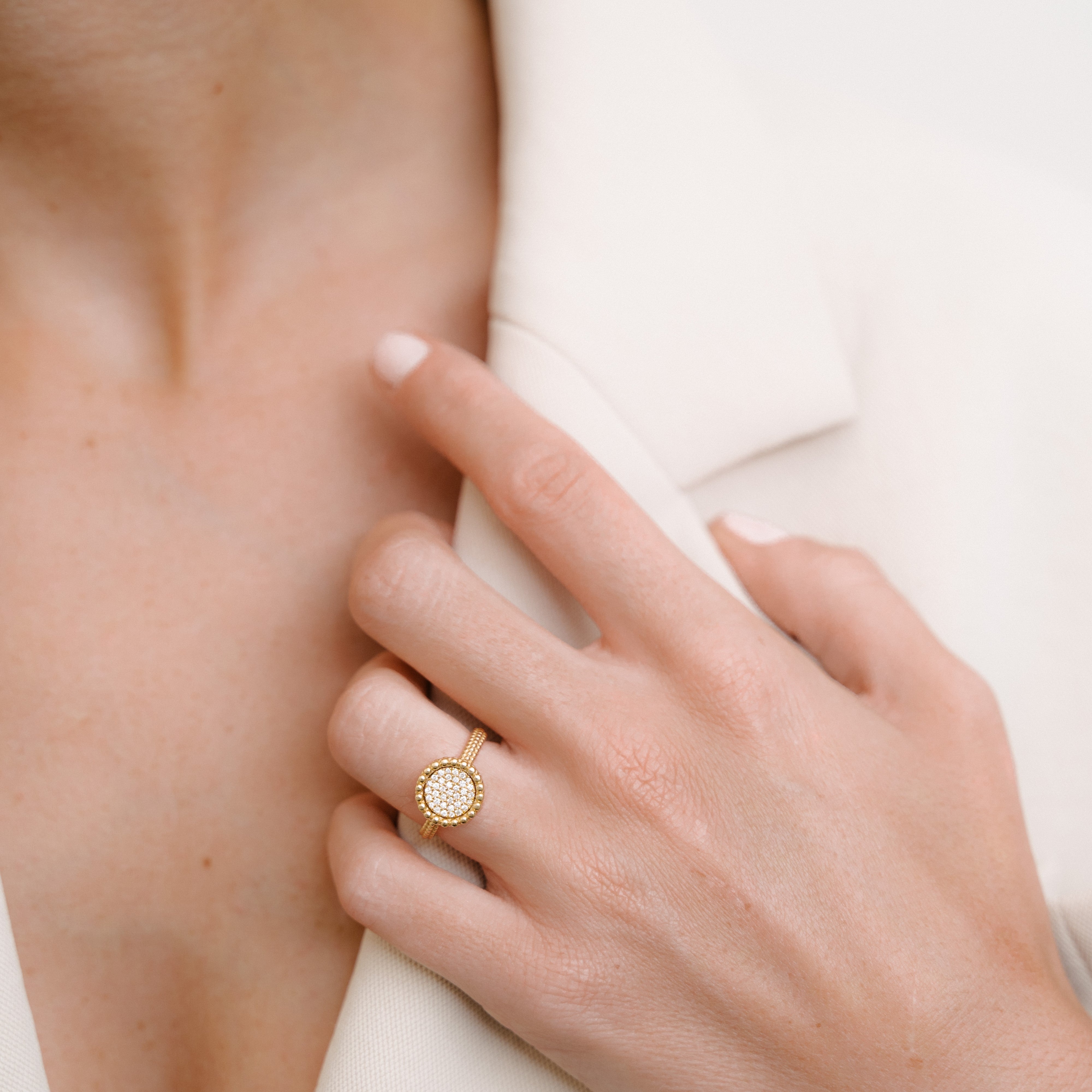 Haze Ring | OR-5757 with ethically sourced natural diamonds in 18k gold, handcrafted in Antwerp.