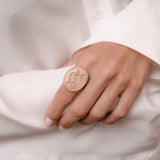 Heirloom Oval | OR-8172A with ethically sourced natural diamonds in 18k gold, handcrafted in Antwerp.