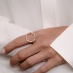 Timeless Leaf Circle | OR-5690F with natural diamonds and 18k gold, responsibly made in Antwerp.