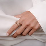 Divine Ring | OR-5687R with ethically sourced natural diamonds in 18k gold, handcrafted in Antwerp.