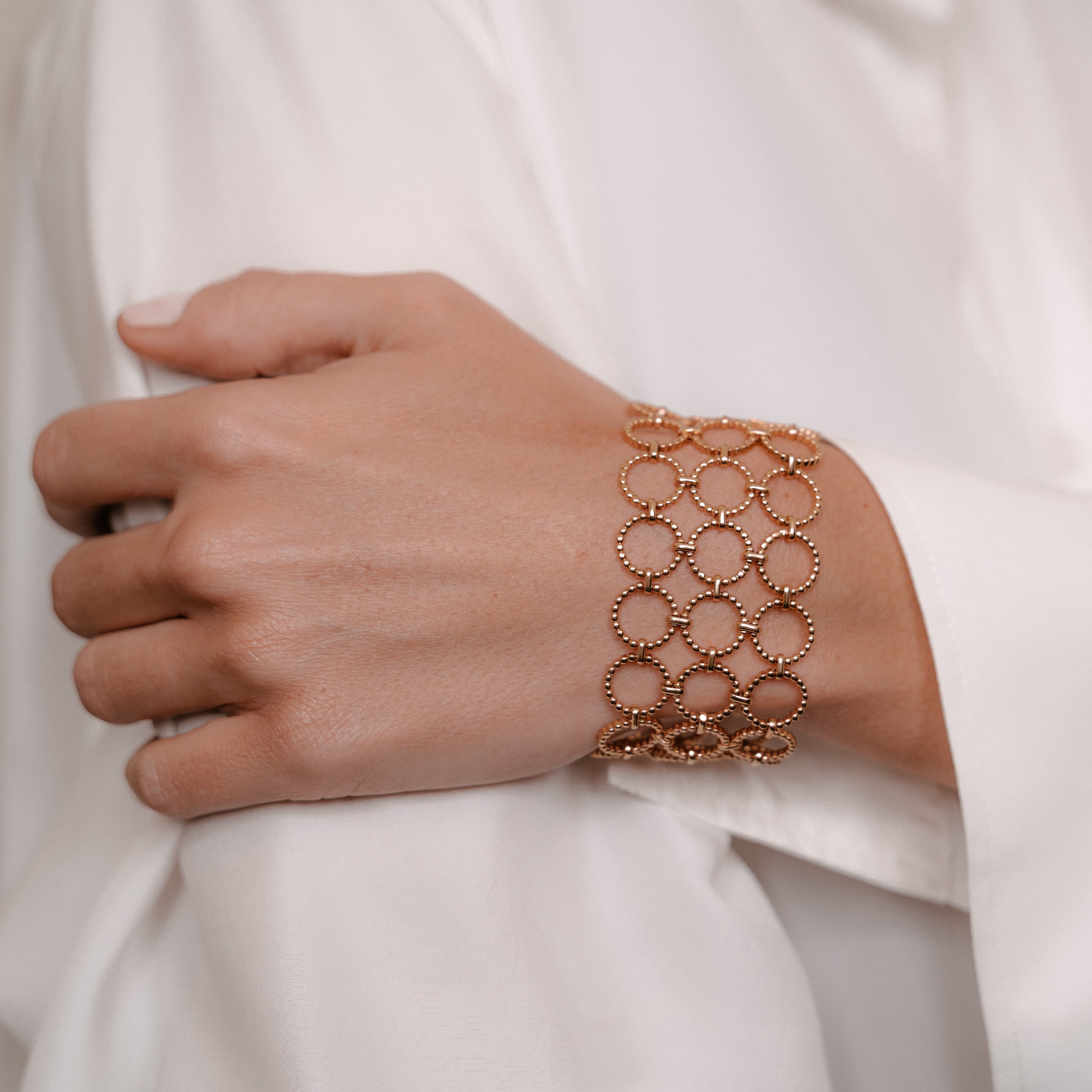 Triple Sphere | OB-5023 in 18k gold, made by O! Jewelry in Antwerp, Belgium.