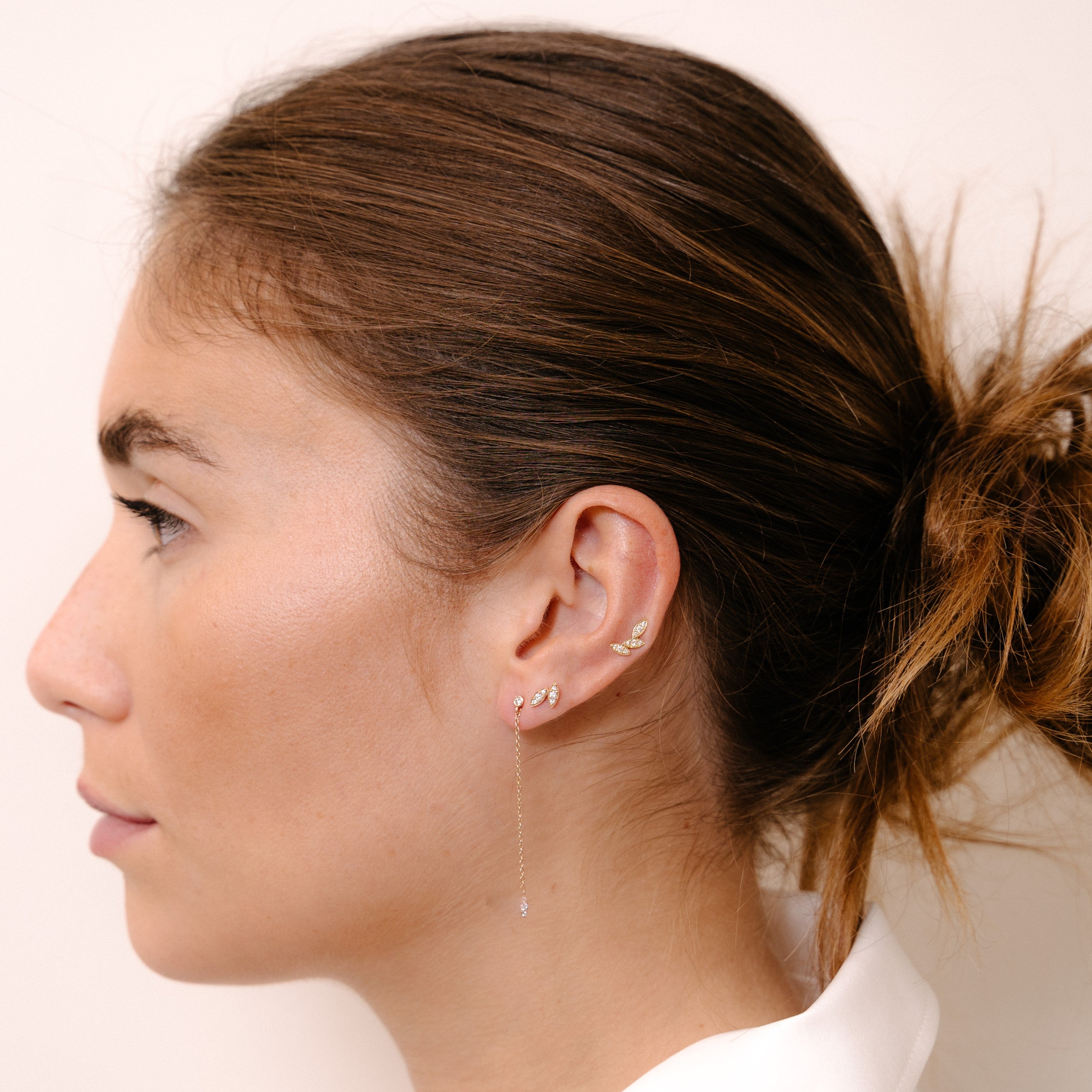 Leaf Earrings Low | OE-6034 with ethically sourced natural diamonds in 18k gold, handcrafted in Antwerp.
