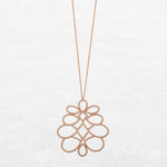 Necklace with different oval shapes in different sizes in rose gold made by O! Jewelry